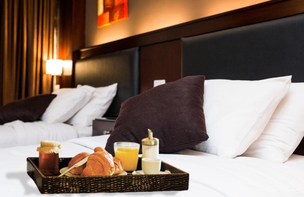 Panacea Suites Hotel Μποργκ Ελ Αράμπ Εξωτερικό φωτογραφία