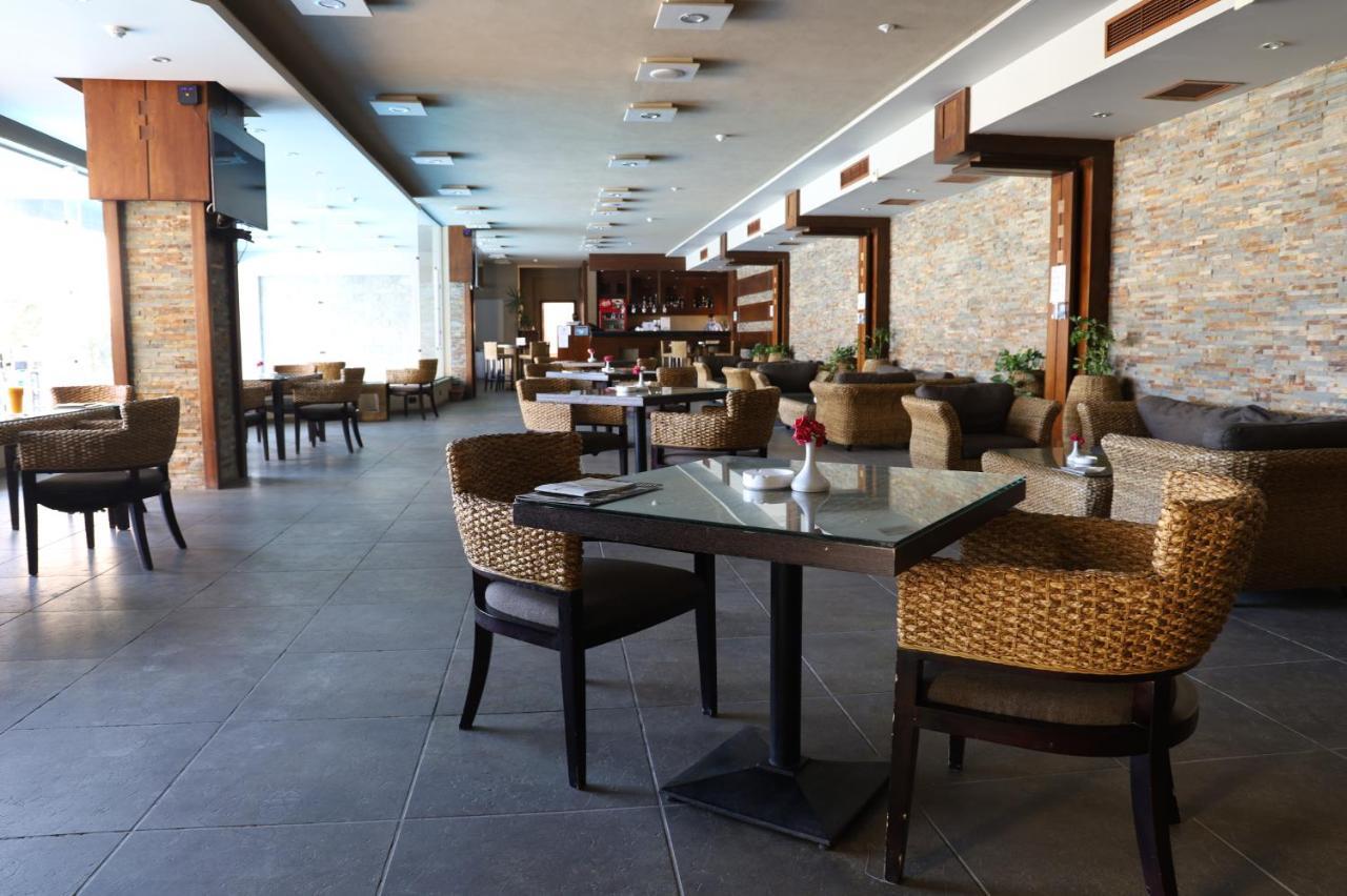 Panacea Suites Hotel Μποργκ Ελ Αράμπ Εξωτερικό φωτογραφία