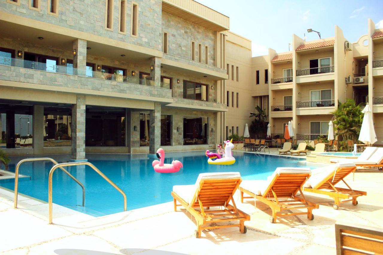Panacea Suites Hotel Μποργκ Ελ Αράμπ Εξωτερικό φωτογραφία