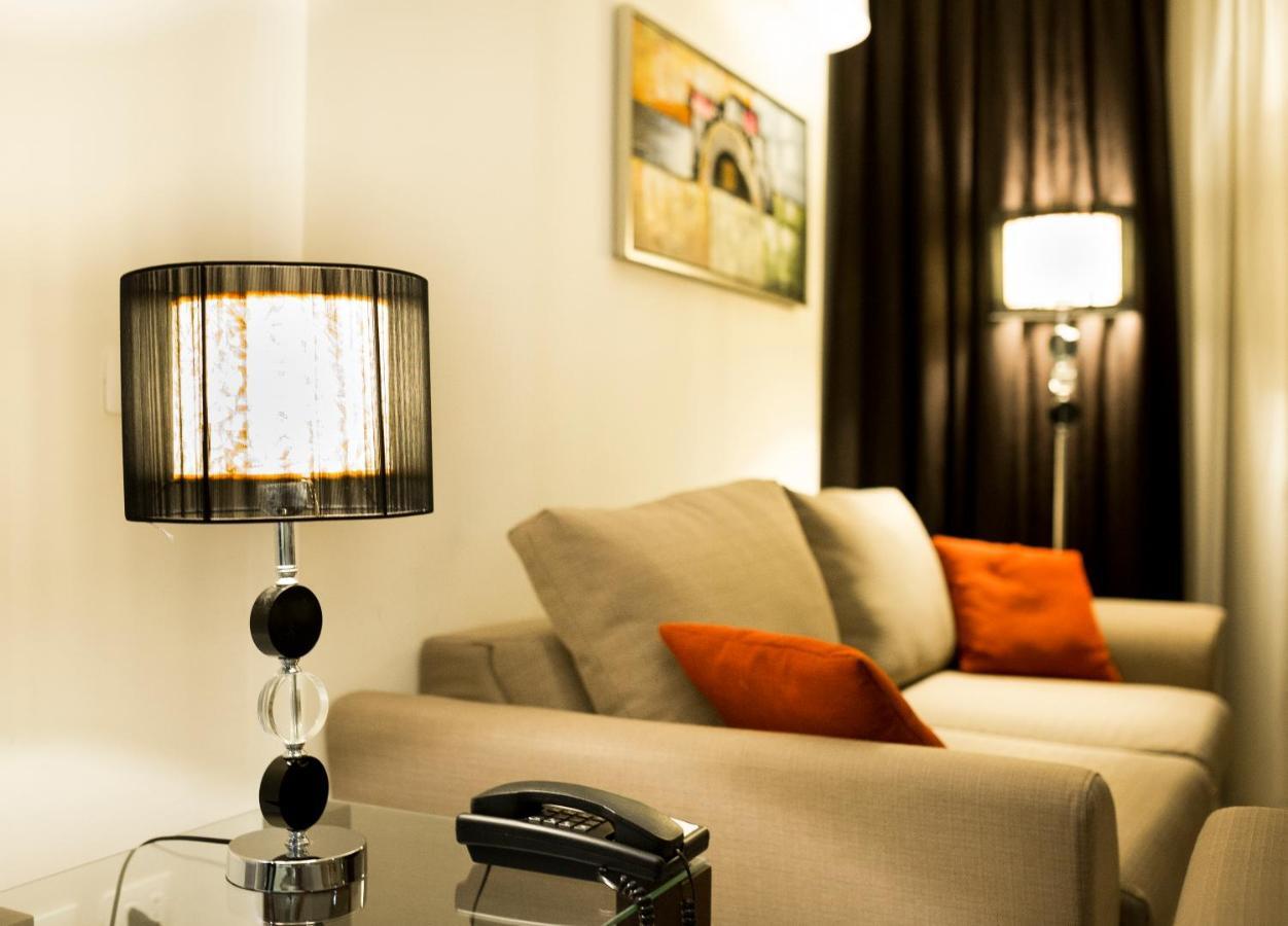 Panacea Suites Hotel Μποργκ Ελ Αράμπ Εξωτερικό φωτογραφία
