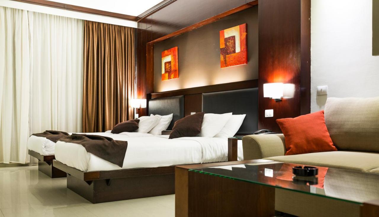 Panacea Suites Hotel Μποργκ Ελ Αράμπ Εξωτερικό φωτογραφία