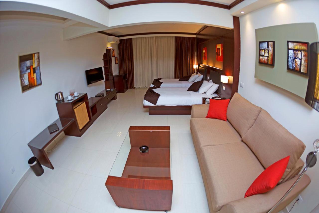 Panacea Suites Hotel Μποργκ Ελ Αράμπ Εξωτερικό φωτογραφία